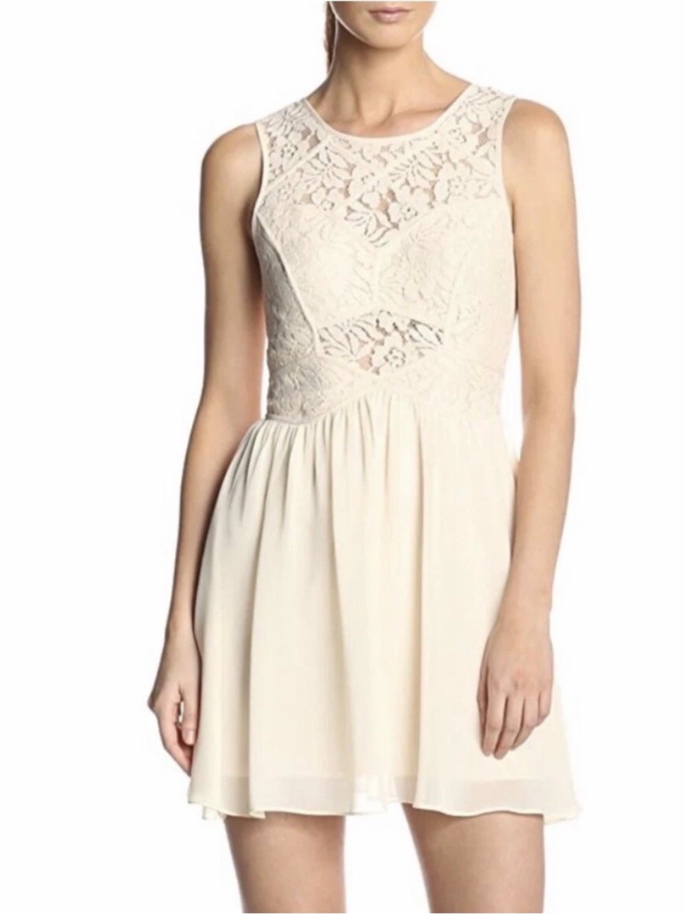 BCBGeneration Lace Chiffon Dress Blush Nude Fit & Flare Wedding Guest Size 8